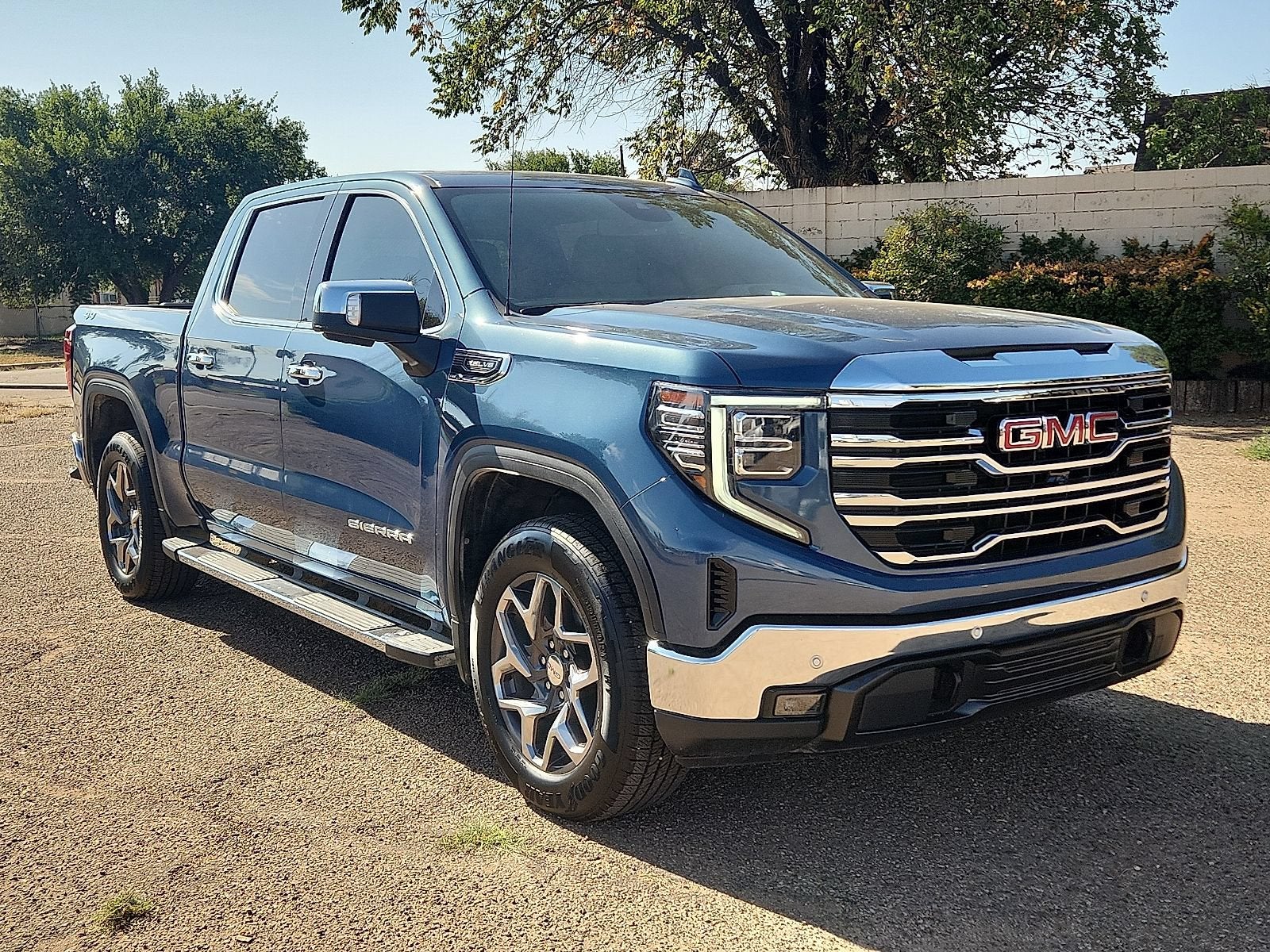 2024 GMC Sierra 1500 SLT