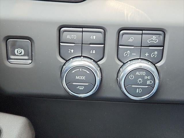 2025 GMC Sierra AT4