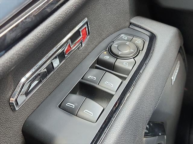 2025 GMC Sierra AT4