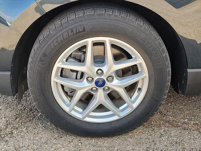 2022 Ford Edge SE