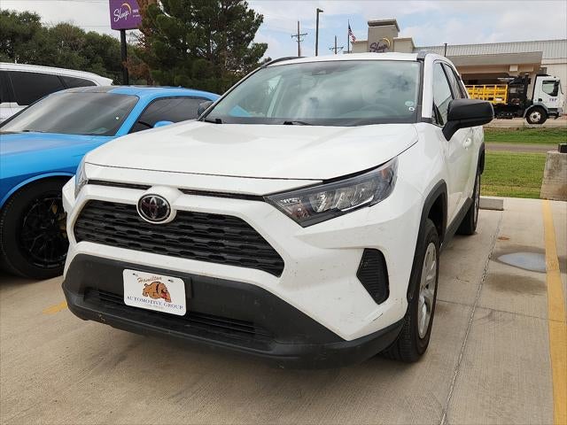 2020 Toyota RAV4 LE