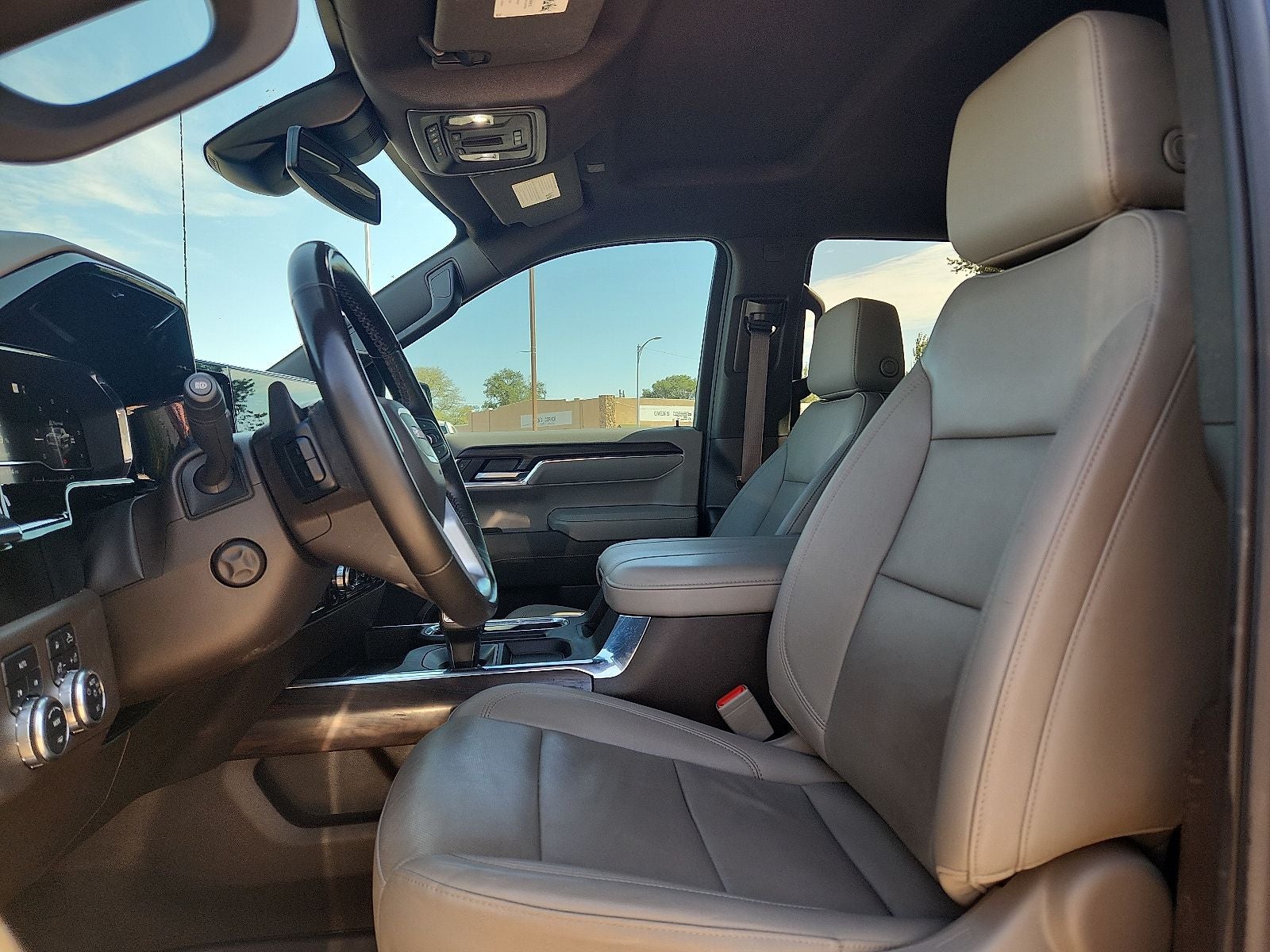 2024 GMC Sierra SLT