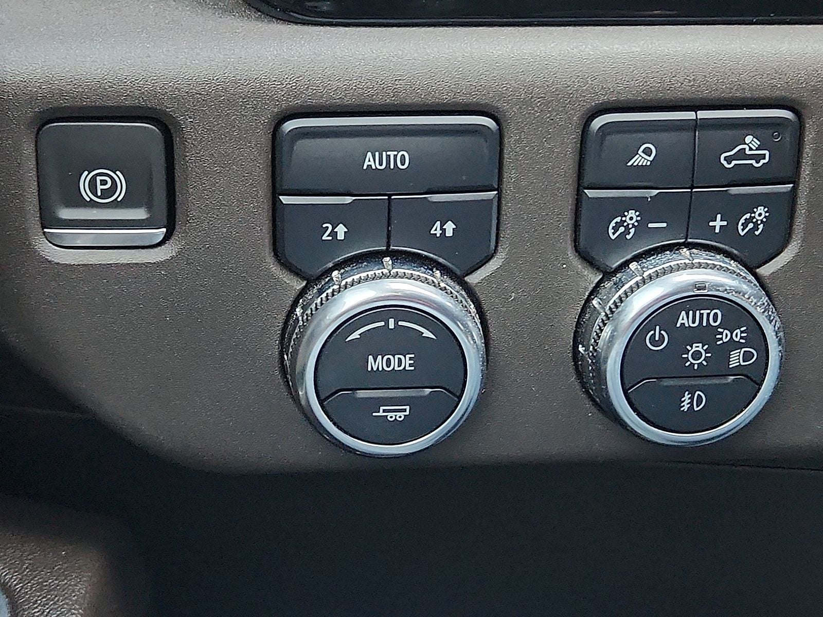 2024 GMC Sierra SLT
