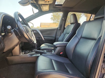 2017 Toyota RAV4 SE